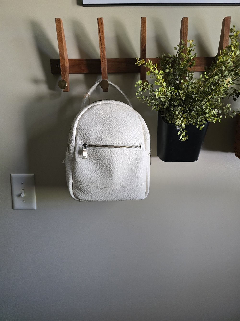 🔥  NWT Ampere Creations  White Vegan Leather Mini Backpack - Classic  Bag